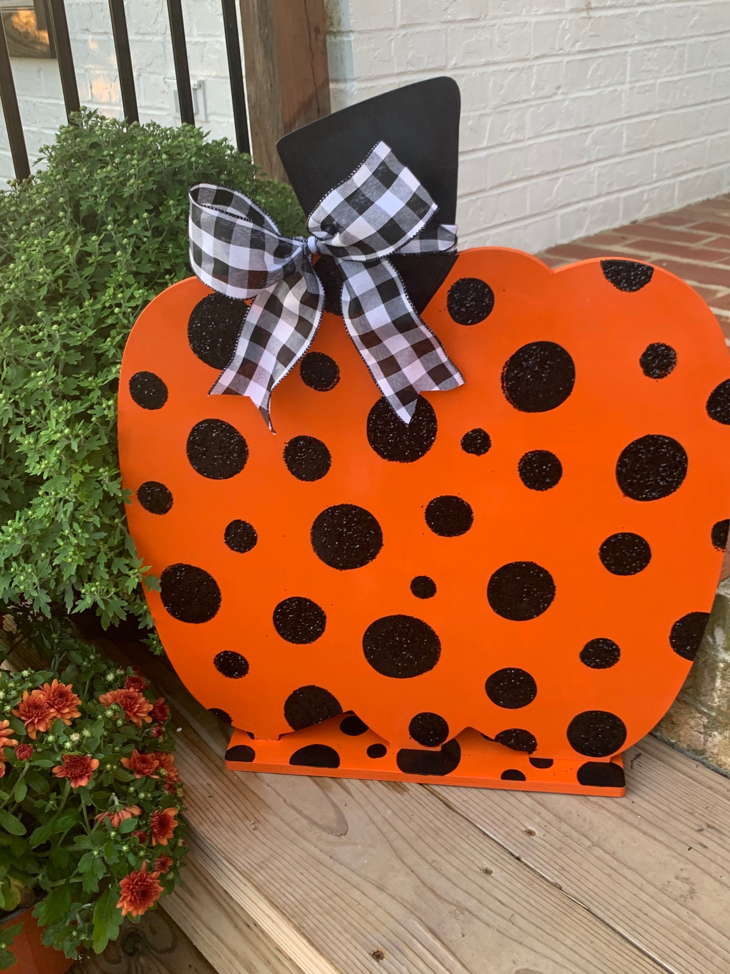 24" Standing Pumpkin