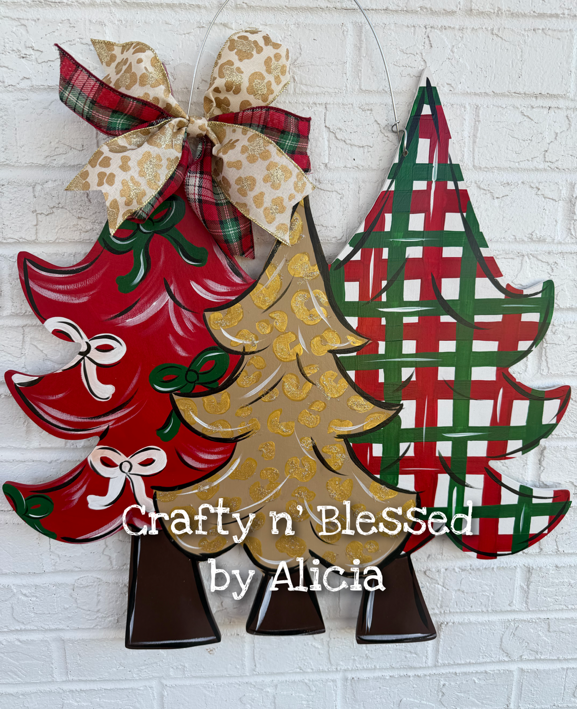 Red & Green Bow Tree Set Door Hanger