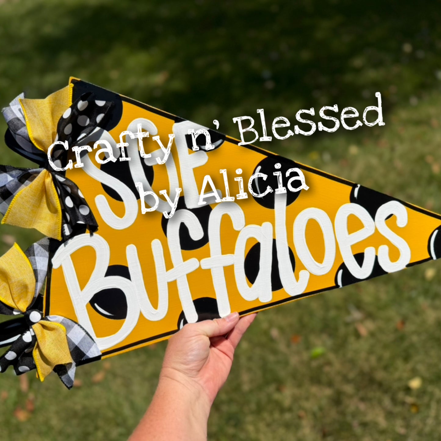 Pennant Custom Door Hanger