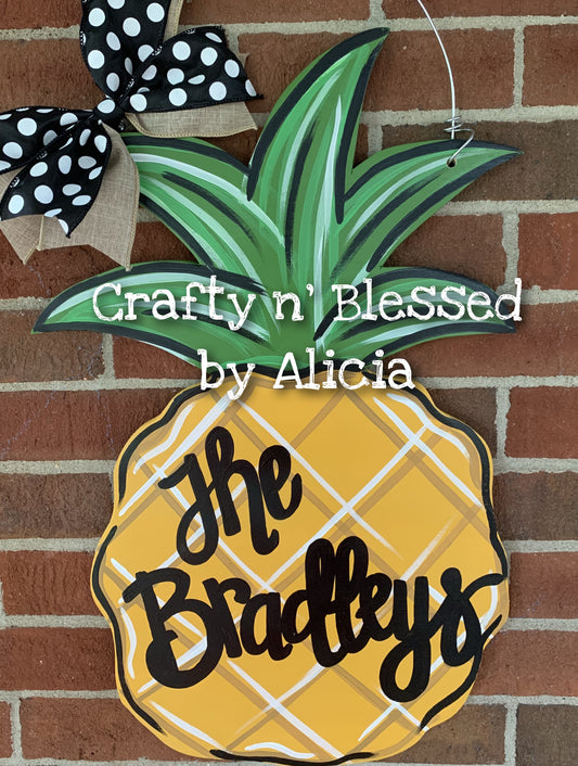 Pineapple Door Hanger